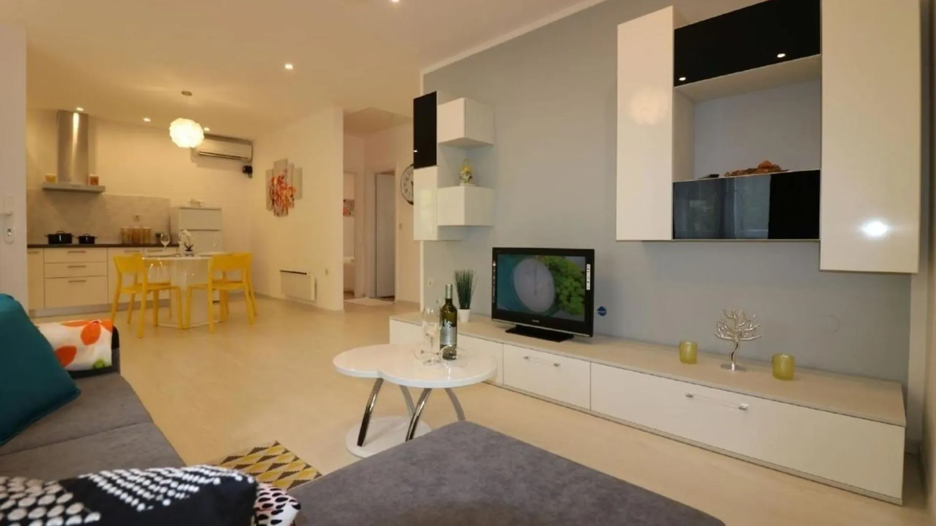 Bungalow Melisa Mit Pool In Porec 0*,  Croatia
